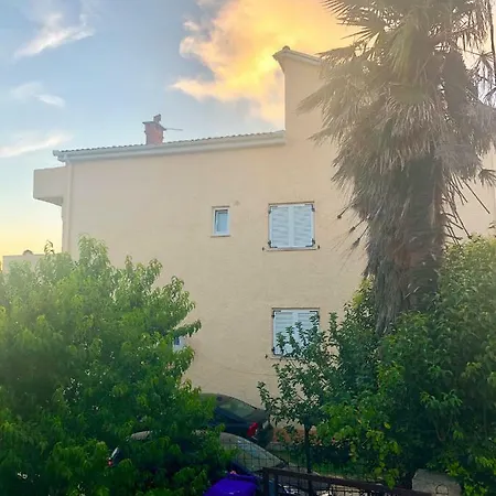 Apartment House Maja Big App *